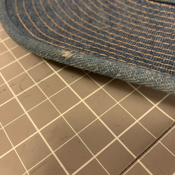 Vintage 1970s Levi’s western hat. In great used condition. - Picture 12 of 12